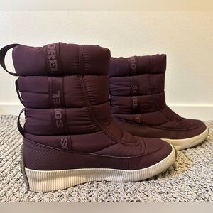 Sorel Out N About Puffy Mid Boot in Eggplant Purple